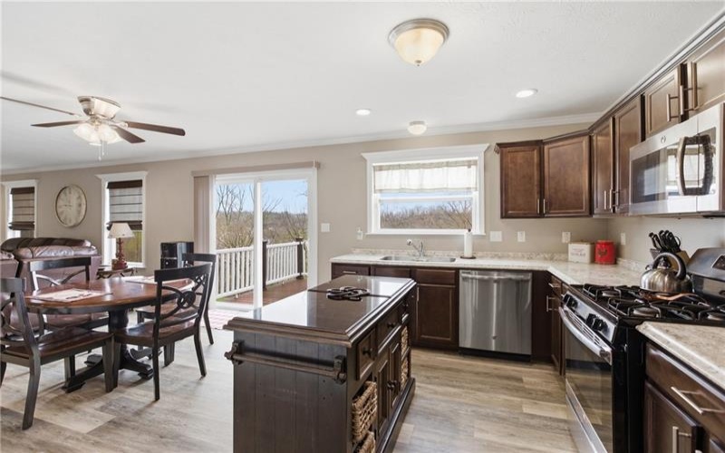 327 Everest Circle, Houston, 15342, 4 Bedrooms Bedrooms, 11 Rooms Rooms,2.1 BathroomsBathrooms,Residential,For Sale,Everest Circle,1748641