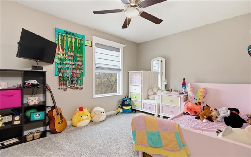 327 Everest Circle, Houston, 15342, 4 Bedrooms Bedrooms, 11 Rooms Rooms,2.1 BathroomsBathrooms,Residential,For Sale,Everest Circle,1748641