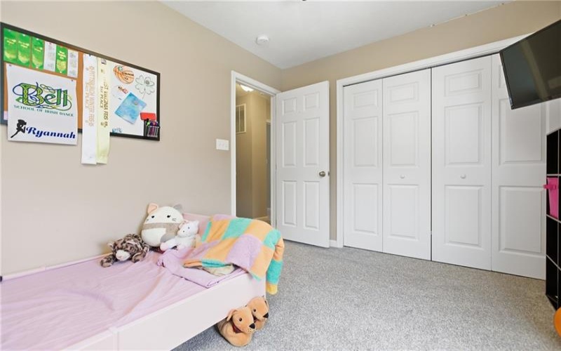327 Everest Circle, Houston, 15342, 4 Bedrooms Bedrooms, 11 Rooms Rooms,2.1 BathroomsBathrooms,Residential,For Sale,Everest Circle,1748641