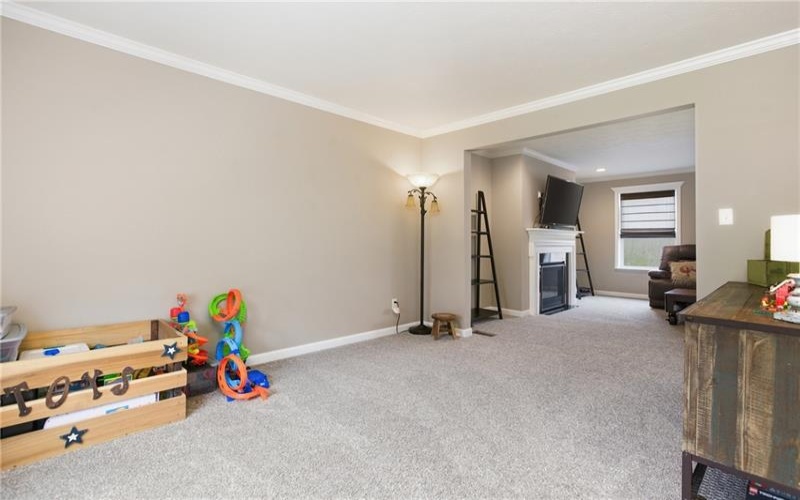 327 Everest Circle, Houston, 15342, 4 Bedrooms Bedrooms, 11 Rooms Rooms,2.1 BathroomsBathrooms,Residential,For Sale,Everest Circle,1748641