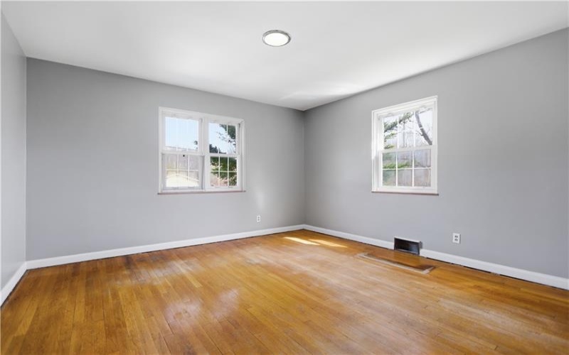 64 Harmon Creek Rd, Burgettstown, 15021, 3 Bedrooms Bedrooms, 10 Rooms Rooms,1.1 BathroomsBathrooms,Residential,For Sale,Harmon Creek Rd,1748645