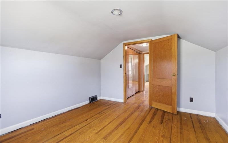 64 Harmon Creek Rd, Burgettstown, 15021, 3 Bedrooms Bedrooms, 10 Rooms Rooms,1.1 BathroomsBathrooms,Residential,For Sale,Harmon Creek Rd,1748645