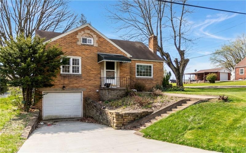 64 Harmon Creek Rd, Burgettstown, 15021, 3 Bedrooms Bedrooms, 10 Rooms Rooms,1.1 BathroomsBathrooms,Residential,For Sale,Harmon Creek Rd,1748645