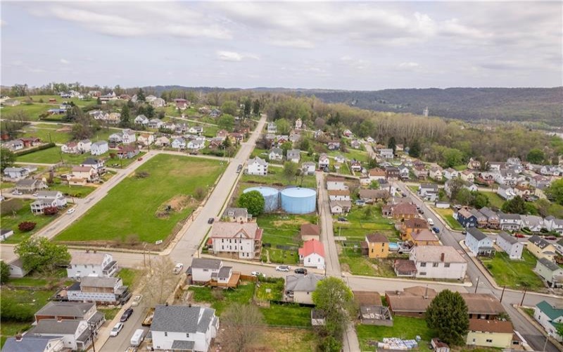 537 6th St, Donora, 15033, ,Multi-unit,For Sale,6th St,1748654
