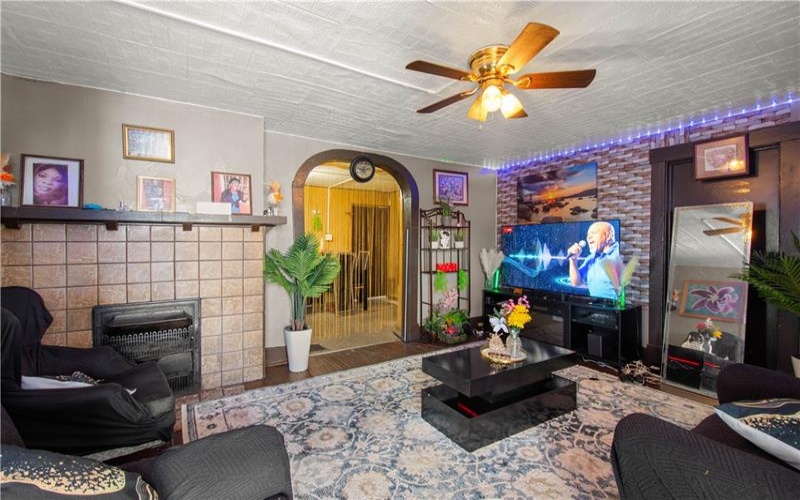 537 6th St, Donora, 15033, ,Multi-unit,For Sale,6th St,1748654