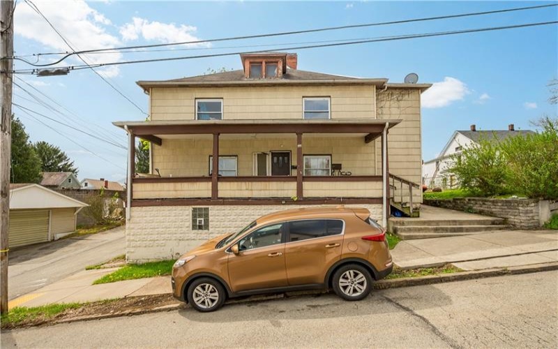 537 6th St, Donora, 15033, ,Multi-unit,For Sale,6th St,1748654