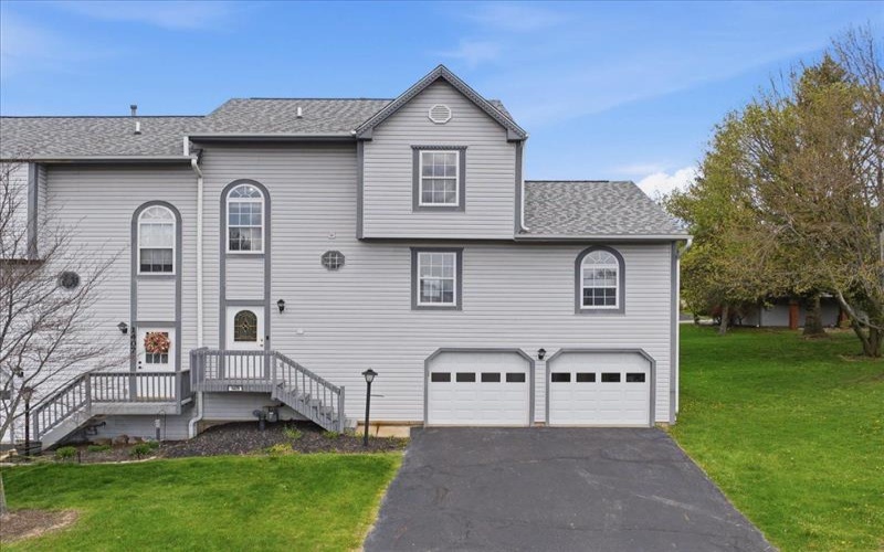 1409 Lexington DRIVE, Lawrence, 15055, 3 Bedrooms Bedrooms, ,2.1 BathroomsBathrooms,Residential,For Sale,Lexington,1748664