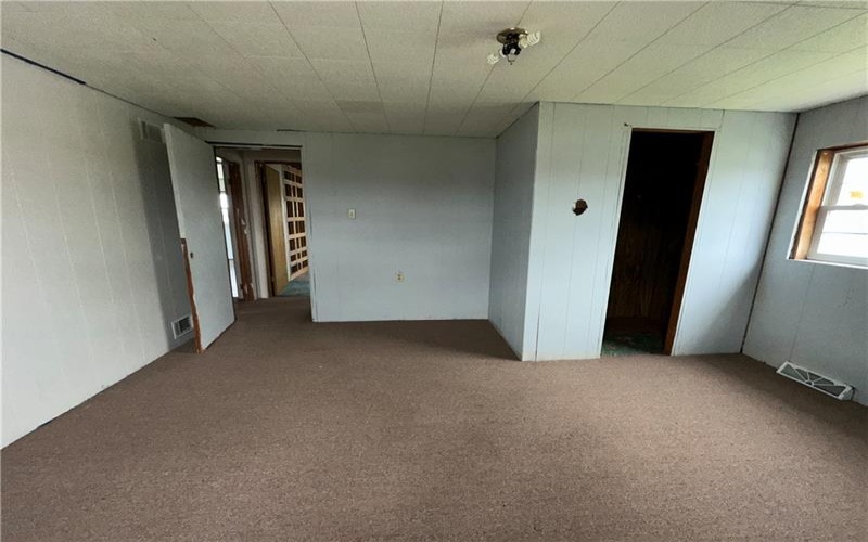 39 2nd St, Uniontown, 15401, 4 Bedrooms Bedrooms, 10 Rooms Rooms,2.1 BathroomsBathrooms,Residential,For Sale,2nd St,1748665