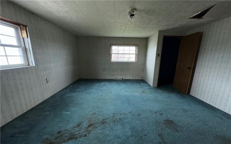 39 2nd St, Uniontown, 15401, 4 Bedrooms Bedrooms, 10 Rooms Rooms,2.1 BathroomsBathrooms,Residential,For Sale,2nd St,1748665