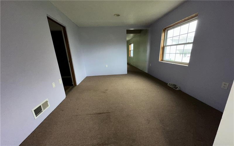 39 2nd St, Uniontown, 15401, 4 Bedrooms Bedrooms, 10 Rooms Rooms,2.1 BathroomsBathrooms,Residential,For Sale,2nd St,1748665