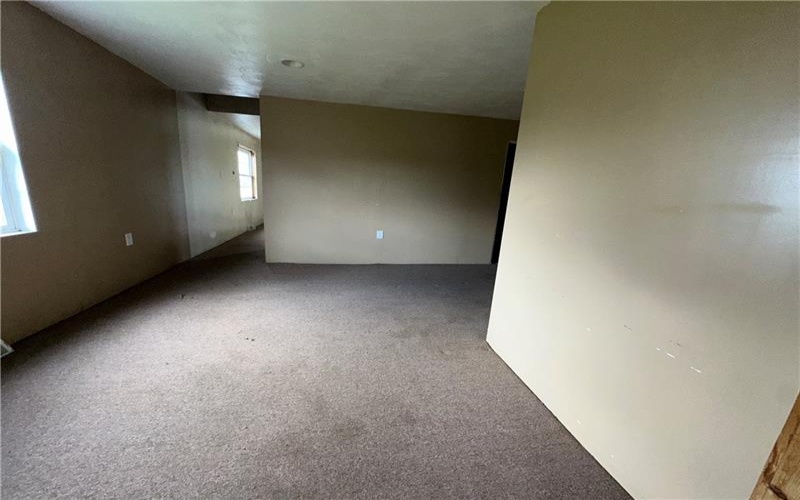 39 2nd St, Uniontown, 15401, 4 Bedrooms Bedrooms, 10 Rooms Rooms,2.1 BathroomsBathrooms,Residential,For Sale,2nd St,1748665