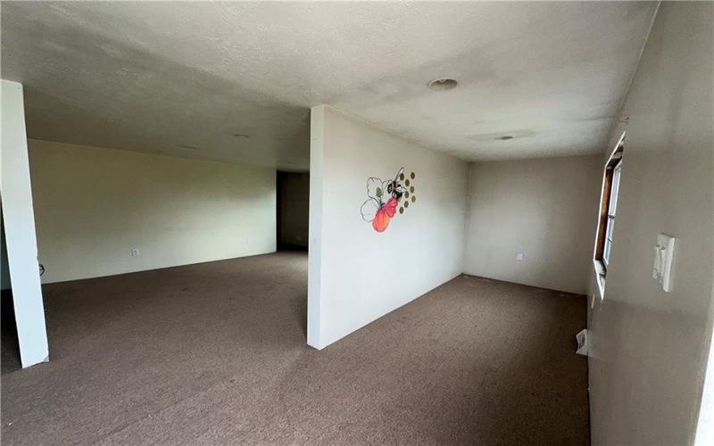 39 2nd St, Uniontown, 15401, 4 Bedrooms Bedrooms, 10 Rooms Rooms,2.1 BathroomsBathrooms,Residential,For Sale,2nd St,1748665