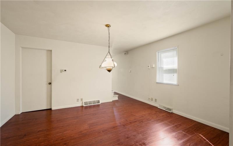 137 Washington Street, Cokeburg, 15324, 2 Bedrooms Bedrooms, 7 Rooms Rooms,1 BathroomBathrooms,Residential,For Sale,Washington Street,1750279