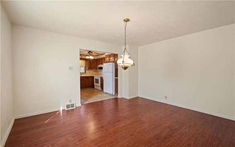 137 Washington Street, Cokeburg, 15324, 2 Bedrooms Bedrooms, 7 Rooms Rooms,1 BathroomBathrooms,Residential,For Sale,Washington Street,1750279