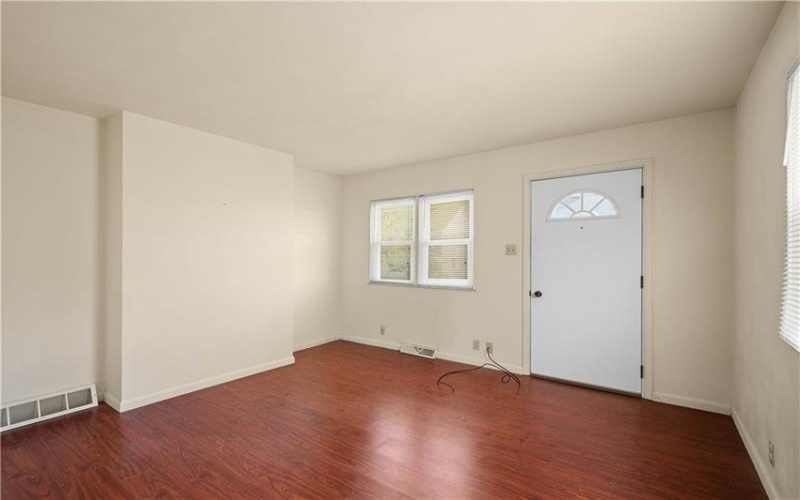 137 Washington Street, Cokeburg, 15324, 2 Bedrooms Bedrooms, 7 Rooms Rooms,1 BathroomBathrooms,Residential,For Sale,Washington Street,1750279
