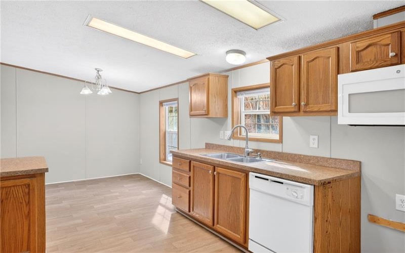 20 Evergreen Dr, Burgettstown, 15021, 3 Bedrooms Bedrooms, 6 Rooms Rooms,2 BathroomsBathrooms,Residential,For Sale,Evergreen Dr,1748673