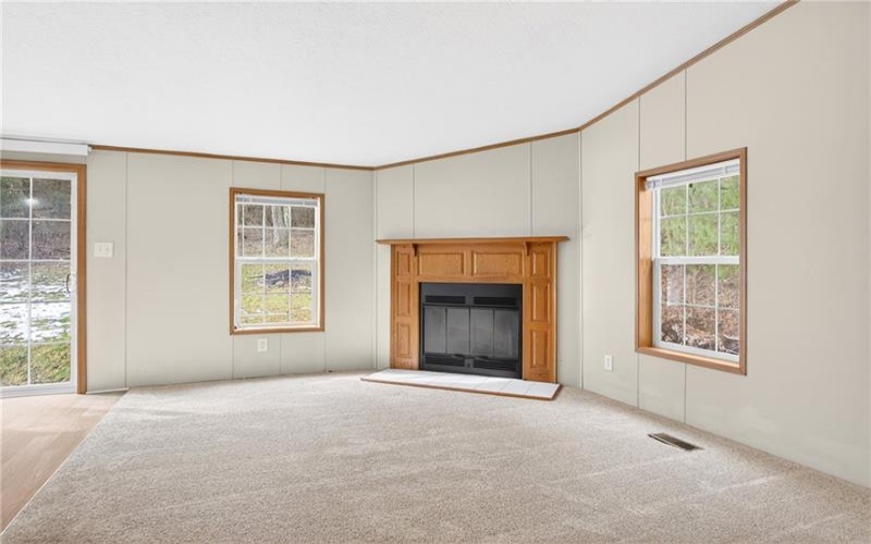 20 Evergreen Dr, Burgettstown, 15021, 3 Bedrooms Bedrooms, 6 Rooms Rooms,2 BathroomsBathrooms,Residential,For Sale,Evergreen Dr,1748673
