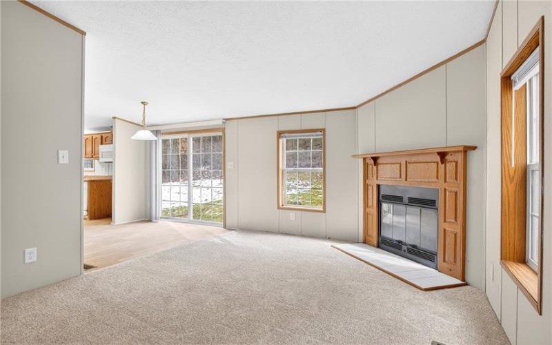 20 Evergreen Dr, Burgettstown, 15021, 3 Bedrooms Bedrooms, 6 Rooms Rooms,2 BathroomsBathrooms,Residential,For Sale,Evergreen Dr,1748673