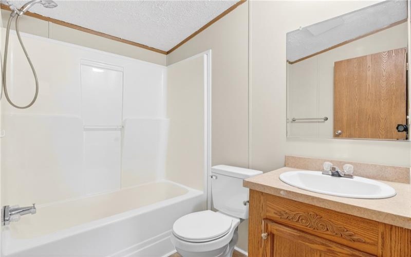 20 Evergreen Dr, Burgettstown, 15021, 3 Bedrooms Bedrooms, 6 Rooms Rooms,2 BathroomsBathrooms,Residential,For Sale,Evergreen Dr,1748673