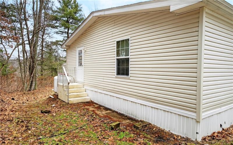20 Evergreen Dr, Burgettstown, 15021, 3 Bedrooms Bedrooms, 6 Rooms Rooms,2 BathroomsBathrooms,Residential,For Sale,Evergreen Dr,1748673