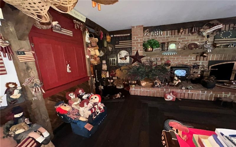 470 Quaker Church Rd, Perryopolis, 15473, 3 Bedrooms Bedrooms, 7 Rooms Rooms,2 BathroomsBathrooms,Residential,For Sale,Quaker Church Rd,1750290