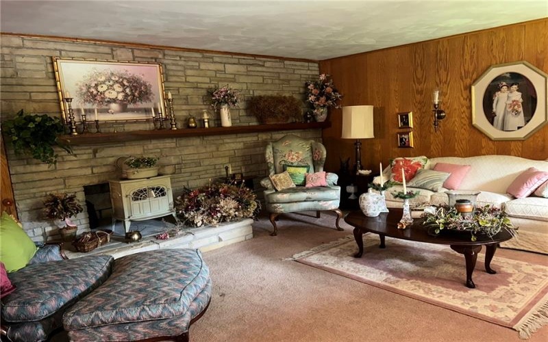 470 Quaker Church Rd, Perryopolis, 15473, 3 Bedrooms Bedrooms, 7 Rooms Rooms,2 BathroomsBathrooms,Residential,For Sale,Quaker Church Rd,1750290