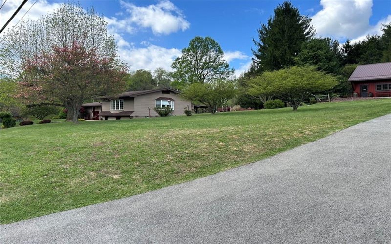 470 Quaker Church Rd, Perryopolis, 15473, 3 Bedrooms Bedrooms, 7 Rooms Rooms,2 BathroomsBathrooms,Residential,For Sale,Quaker Church Rd,1750290