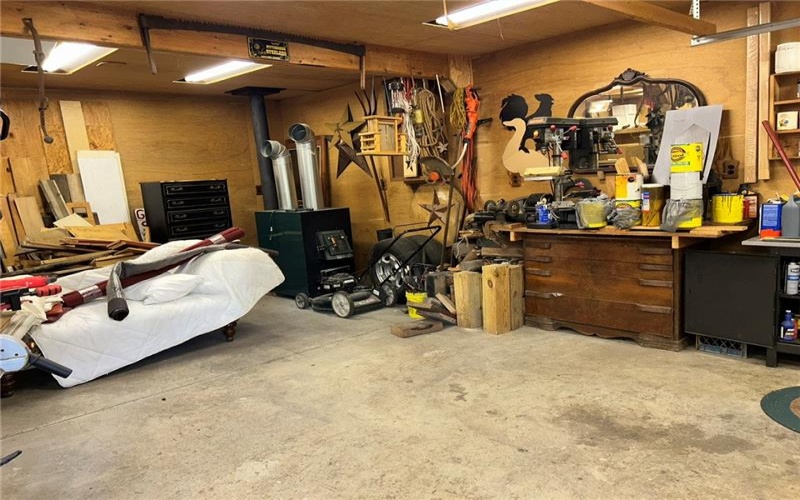 470 Quaker Church Rd, Perryopolis, 15473, 3 Bedrooms Bedrooms, 7 Rooms Rooms,2 BathroomsBathrooms,Residential,For Sale,Quaker Church Rd,1750290