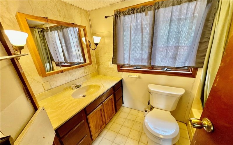 670 Park St, California, 15419, ,Multi-unit,For Sale,Park St,1750326