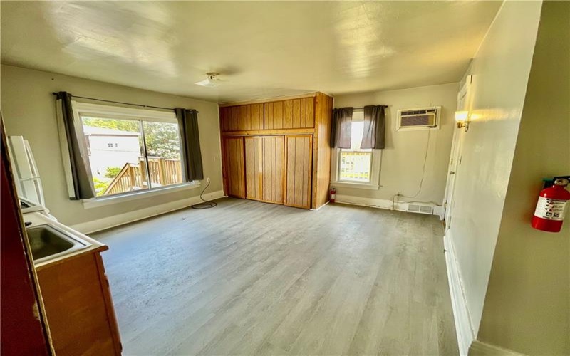 670 Park St, California, 15419, ,Multi-unit,For Sale,Park St,1750326