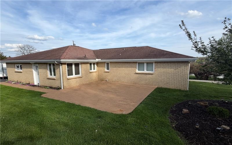 120 Crestview Mnr, Monongahela, 15063, 3 Bedrooms Bedrooms, 11 Rooms Rooms,2 BathroomsBathrooms,Residential,For Sale,Crestview Mnr,1748785