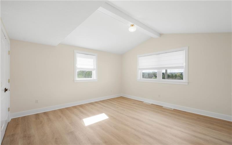 204 Buckels Ave, Houston, 15342, 3 Bedrooms Bedrooms, 7 Rooms Rooms,2 BathroomsBathrooms,Residential,For Sale,Buckels Ave,1750344