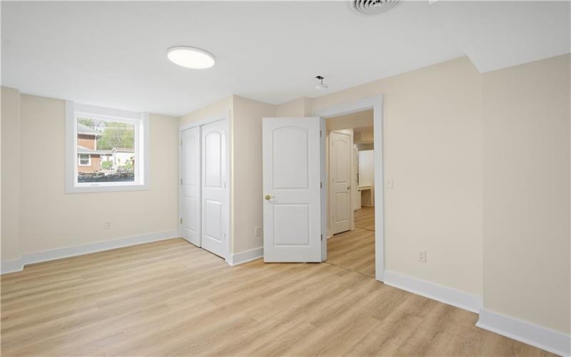 204 Buckels Ave, Houston, 15342, 3 Bedrooms Bedrooms, 7 Rooms Rooms,2 BathroomsBathrooms,Residential,For Sale,Buckels Ave,1750344