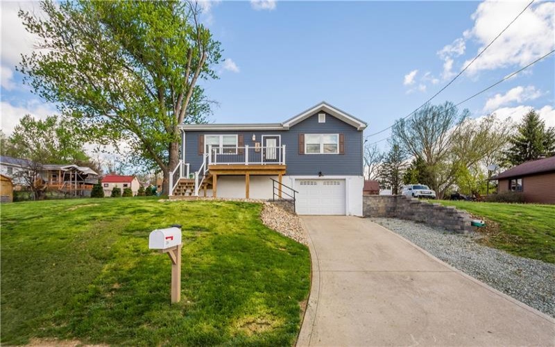 204 Buckels Ave, Houston, 15342, 3 Bedrooms Bedrooms, 7 Rooms Rooms,2 BathroomsBathrooms,Residential,For Sale,Buckels Ave,1750344