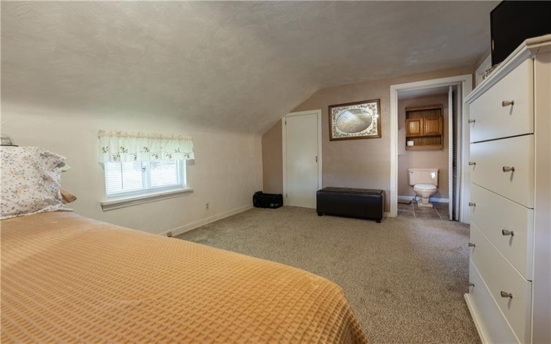203 George St, Jeannette, 15644, 3 Bedrooms Bedrooms, ,2 BathroomsBathrooms,Residential,For Sale,George St,1748807