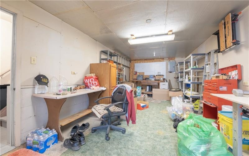 203 George St, Jeannette, 15644, 3 Bedrooms Bedrooms, ,2 BathroomsBathrooms,Residential,For Sale,George St,1748807