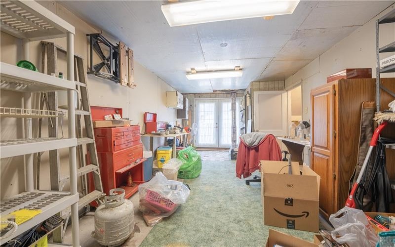203 George St, Jeannette, 15644, 3 Bedrooms Bedrooms, ,2 BathroomsBathrooms,Residential,For Sale,George St,1748807