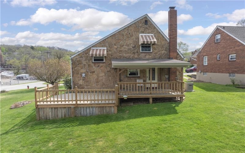 203 George St, Jeannette, 15644, 3 Bedrooms Bedrooms, ,2 BathroomsBathrooms,Residential,For Sale,George St,1748807