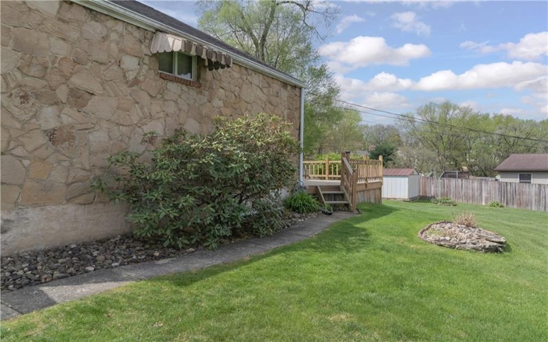 203 George St, Jeannette, 15644, 3 Bedrooms Bedrooms, ,2 BathroomsBathrooms,Residential,For Sale,George St,1748807