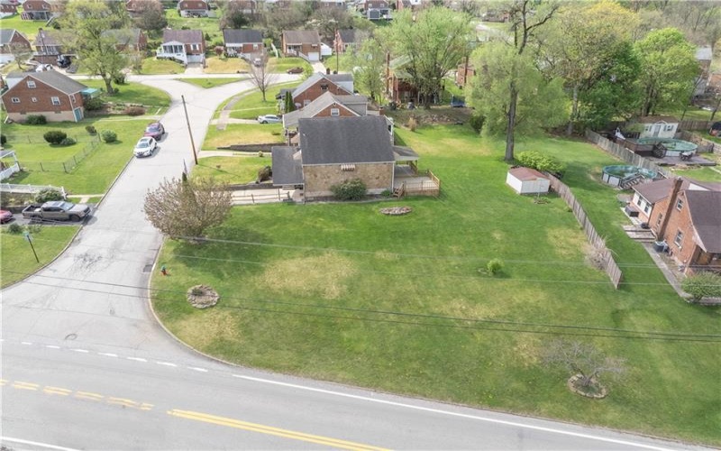 203 George St, Jeannette, 15644, 3 Bedrooms Bedrooms, ,2 BathroomsBathrooms,Residential,For Sale,George St,1748807