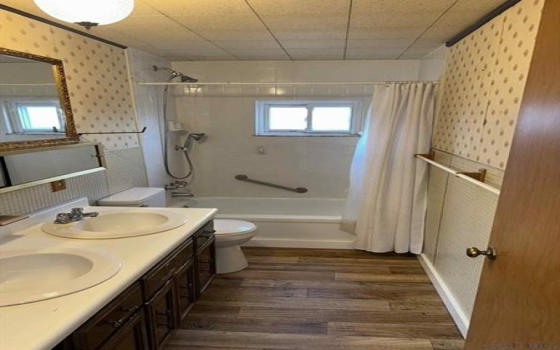 910 Harrison Ave., Jeannette, 15644, 3 Bedrooms Bedrooms, 6 Rooms Rooms,1.1 BathroomsBathrooms,Residential,For Sale,Harrison Ave.,1748819