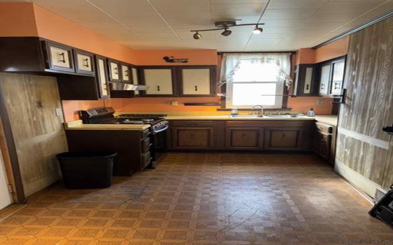 910 Harrison Ave., Jeannette, 15644, 3 Bedrooms Bedrooms, 6 Rooms Rooms,1.1 BathroomsBathrooms,Residential,For Sale,Harrison Ave.,1748819