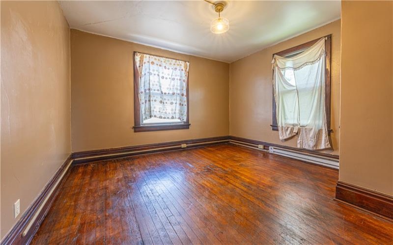 189 Mount Vernon Ave, Uniontown, 15401, 5 Bedrooms Bedrooms, ,1 BathroomBathrooms,Residential,For Sale,Mount Vernon Ave,1750351