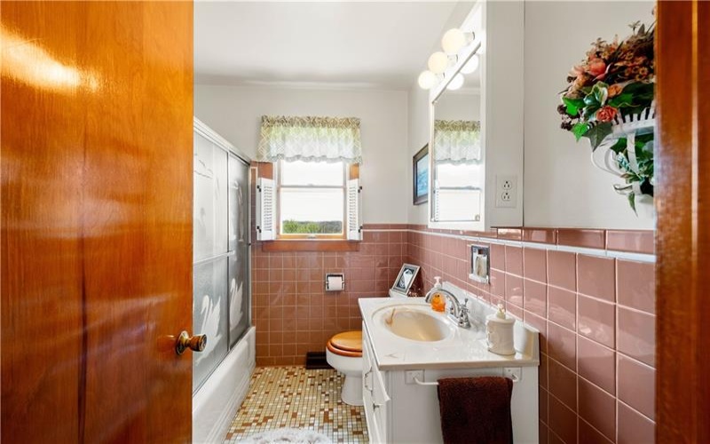 2810 Route 136, Eighty Four, 15330, 3 Bedrooms Bedrooms, 11 Rooms Rooms,1.1 BathroomsBathrooms,Residential,For Sale,Route 136,1750364