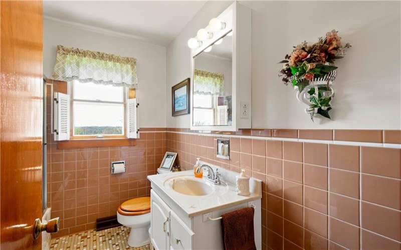 2810 Route 136, Eighty Four, 15330, 3 Bedrooms Bedrooms, 11 Rooms Rooms,1.1 BathroomsBathrooms,Residential,For Sale,Route 136,1750364