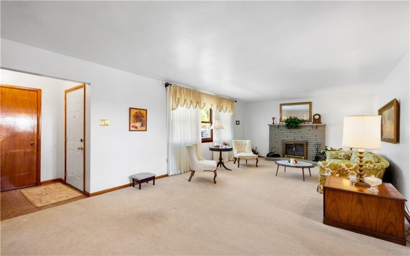 2810 Route 136, Eighty Four, 15330, 3 Bedrooms Bedrooms, 11 Rooms Rooms,1.1 BathroomsBathrooms,Residential,For Sale,Route 136,1750364