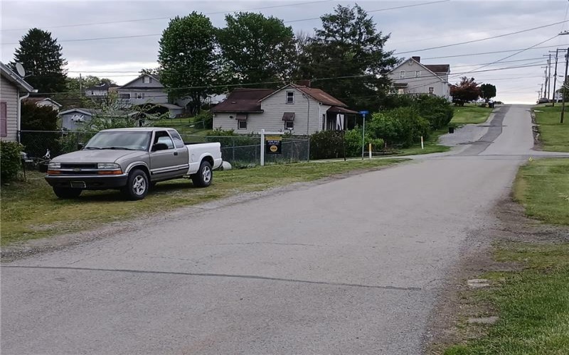 212 Fayette Ave, Hiller, 15444, 4 Bedrooms Bedrooms, ,1.1 BathroomsBathrooms,Residential,For Sale,Fayette Ave,1748869