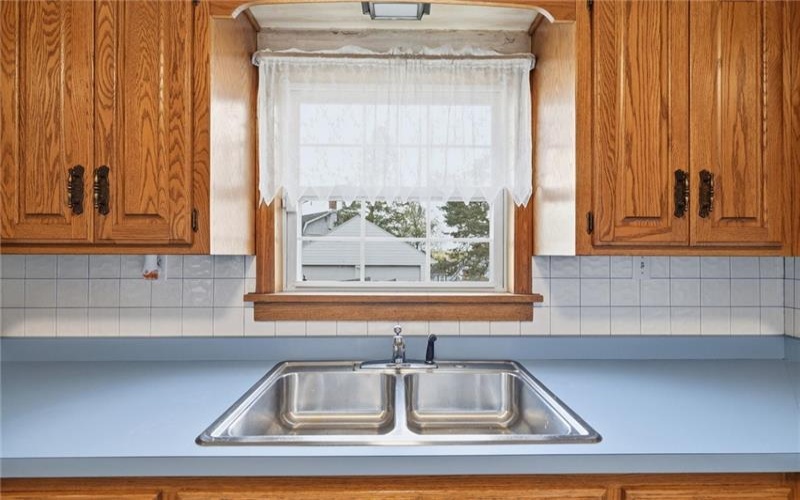 54 Downer Ave, Uniontown, 15401, 2 Bedrooms Bedrooms, ,3 BathroomsBathrooms,Residential,For Sale,Downer Ave,1750369
