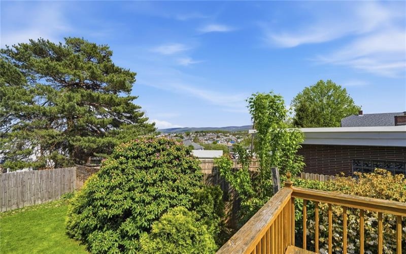 54 Downer Ave, Uniontown, 15401, 2 Bedrooms Bedrooms, ,3 BathroomsBathrooms,Residential,For Sale,Downer Ave,1750369