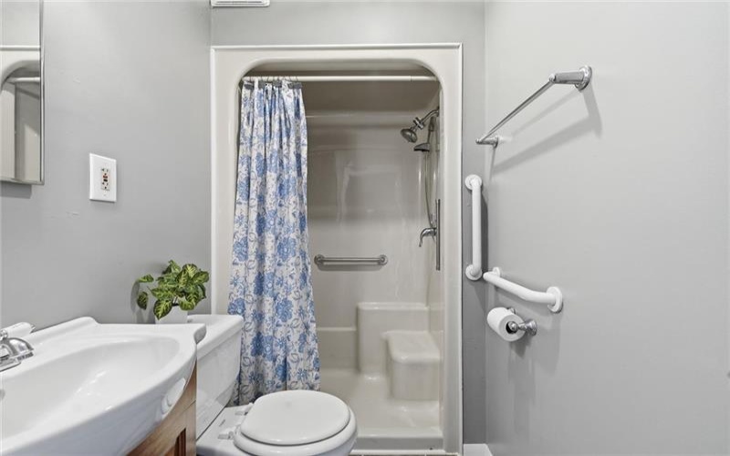 54 Downer Ave, Uniontown, 15401, 2 Bedrooms Bedrooms, ,3 BathroomsBathrooms,Residential,For Sale,Downer Ave,1750369
